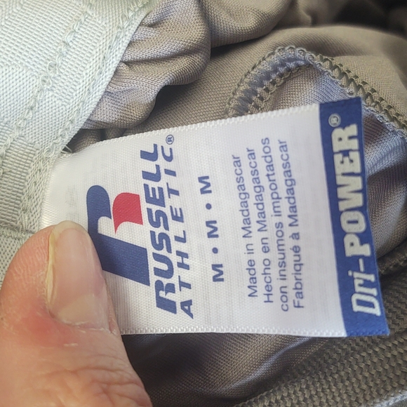 NWOT Russell Athletics Shorts Size M - Picture 2 of 2